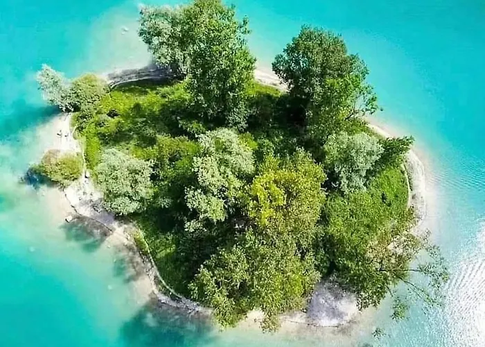 Rustica Sul Lago Tenno Primo Piano